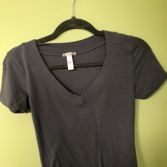 T shirt - Picture 2 of 2